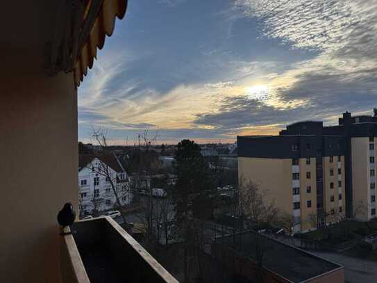 2-Zimmer-Wohnung mit Balkon und Einbauküche in Nürnberg