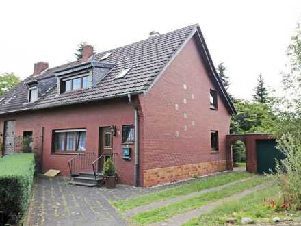 Gepflegte Doppelhaushälfte mit schönem Garten und Garage in Dormagen - Straberg