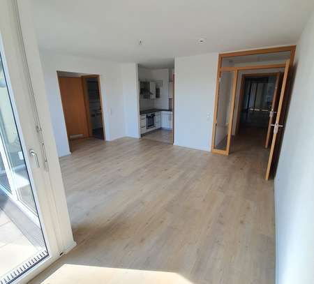 Helle 2-ZimmerSeniorenwohnung mit Balkon und EBK in Pleidelsheim