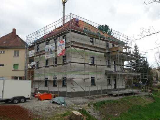Neubau 3-Raum-Wohnung mit Garten