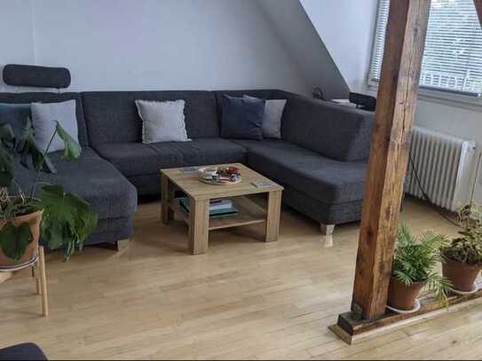 Exklusive 3-Zimmer-Wohnung (nur 1 Schlafzimmer) mit 2 Balkons in Bilk Düsseldorf