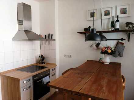 Gemütliche 2,5-Zimmer-Wohnung in zentraler Lage mit Balkon