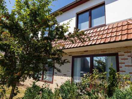 *** MEHRFAMILIENHAUS MIT ZWEI FREIEN WOHNUNGEN ***