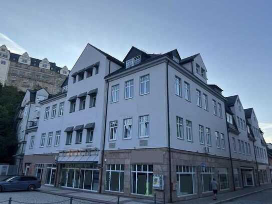 Geräumiges Büro- und Geschäftshaus mit Hotel und viel Potenzial in Greiz