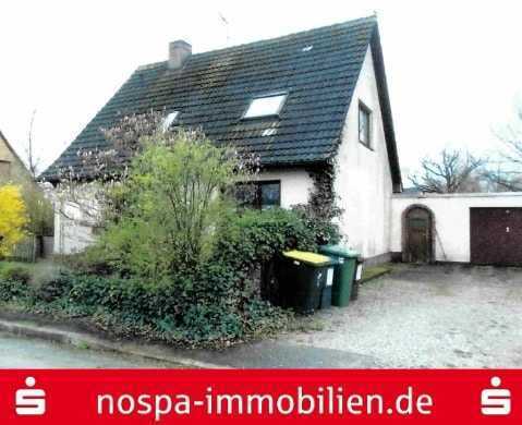 Im Rahmen der Zwangsversteigerung! Einfamilienhaus mit Garage in Unaften