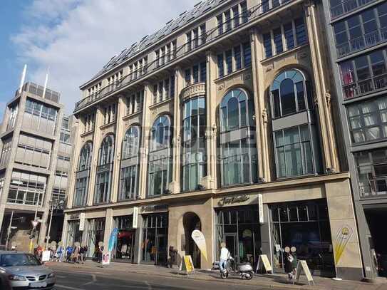 Attraktive Büroflächen in einem aufwendig sanierten historischen Warenhaus in Berlins Mitte