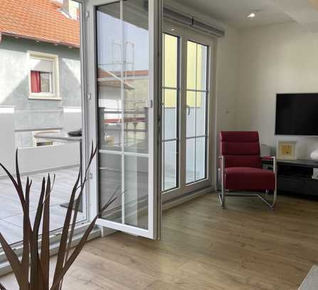 Moderne Altstadt 2,5 ZKB, Terrasse, Hof, in 2FH