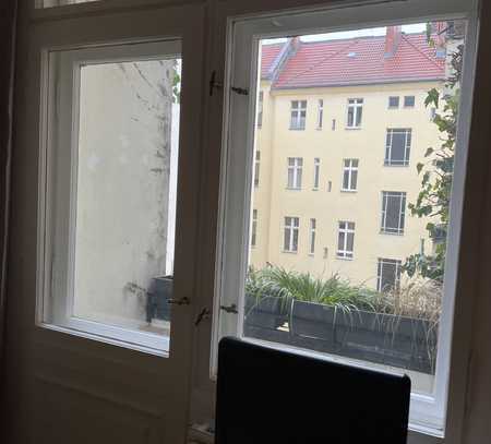*UNTERVERMIETUNG* für ca. 12 Monate - wunderschöne möblierte 2-Zimmer-Wohnung in Berlin Tiergarten