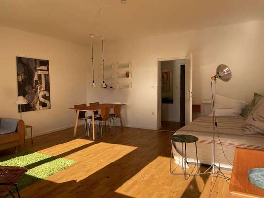 Beautifully furnished apartment in Berlin-Schoeneberg