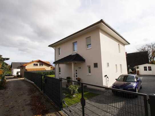 Modernes Einfamilienhaus vor den Toren Dresden´s