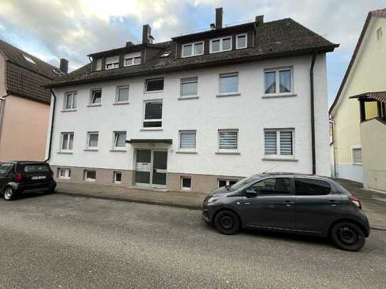3-Zimmer-Wohnung mit Balkon in ruhiger und zentraler Lage von Stammheim