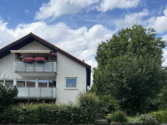 FREISTEHENDES ZWEIFAMILIENHAUS MIT VIEL POTENTIAL