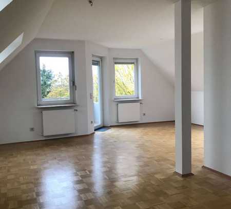 Schöne 4 1/2-Zimmer Wohnung