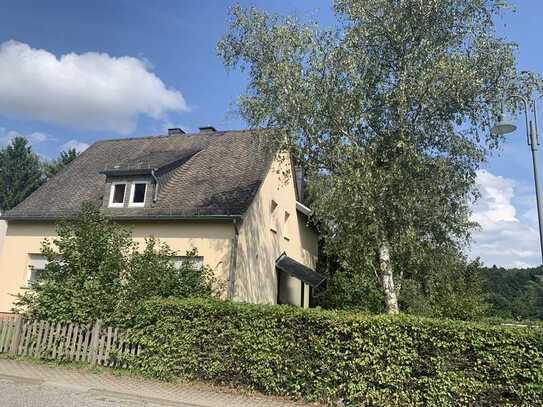 Charmantes 2-Familienhaus mit viel Potenzial in Neuerkirch