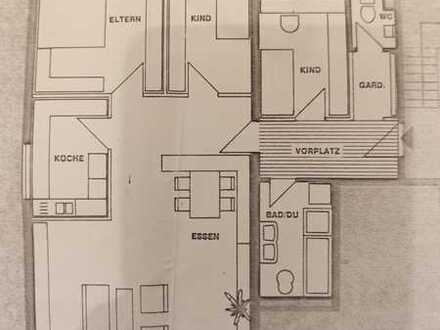Schöne 4-Zimmer-Wohnung mit Balkon und Einbauküche in Weinstadt-Benzach