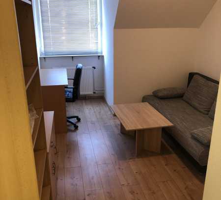 (VE 498) Möbliertes Apartment in MA-Quadrate direkt an der Uni - L2,5-10 für Studenten