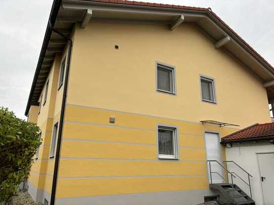 Geräumige, preiswerte 3-Zimmer-Wohnung mit Balkon und EBK in Passau