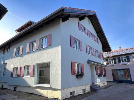Repräsentativ - Top ausgestattete Gewerbefläche mitten im Herzen von Oberstaufen