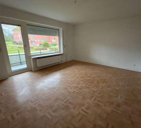 Schöne gepflegte 2 Zimmer Erdgeschosswohnung mit Balkon ab sofort frei!