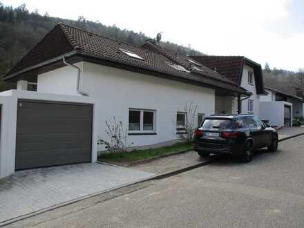 Attraktive & neuwertige 2 Zimmer Wohnung in Hirschhorn