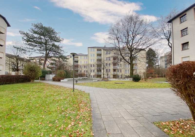 Charmante 3-Zimmer-Dachgeschosswohnung mit Dachloggia in gefragter Wohnlage Berg am Laim