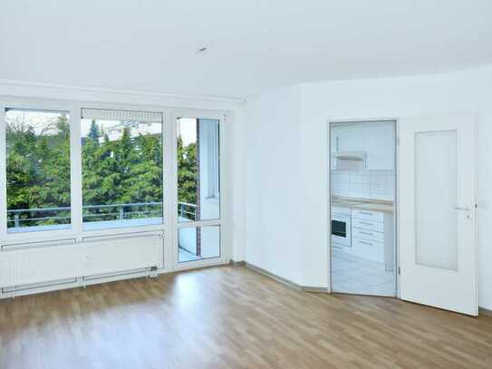 Schön geschnittene 2-Zi.-Whg., ca. 57 m² Wfl., EBK, Vollbad, Balkon