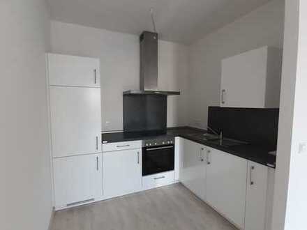 Tolle Erdgeschosswohnung mit riesigem Wohnzimmer !