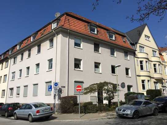 Modernisierte Wohnung mit 2,5 Zimmer und Balkon in Essen-Rüttenscheid