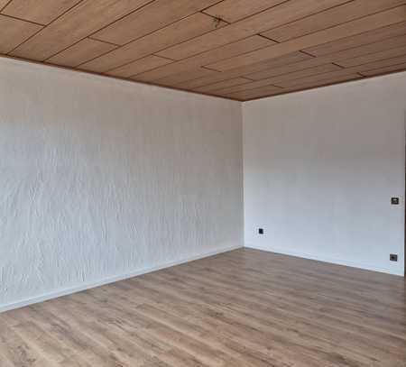 Helle 3,5-Zimmer-Wohnung mit Balkon im 5. Stock in zentraler Lage von Gelsenkirchen