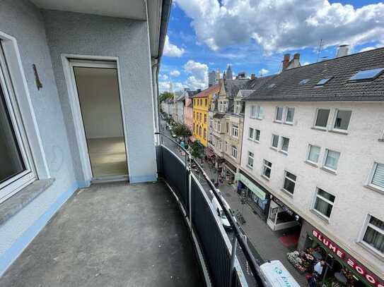 BOCKENHEIM "Leipziger Straße": Sanierte 3-ZW # BALKON # EBK # Tgl.-Bad