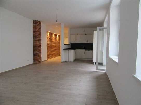 Terrassen- Luxuswohnung mit Sonnenterasse 83,5 qm im Palais am Rathaus