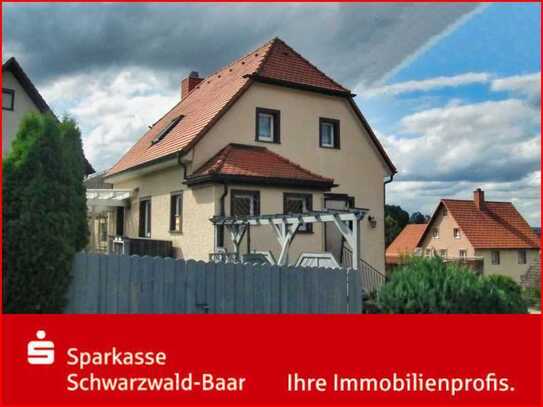 Einfamilienhaus mit kleiner Gewerbeeinheit