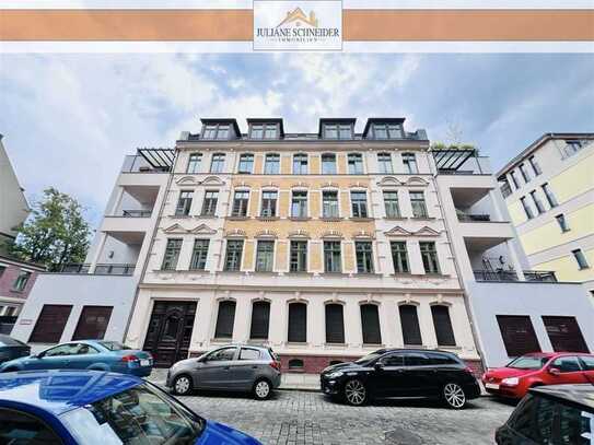 Für Investoren & Eigennutzer - Charmante 2-Raum-Wohnung mit Tageslichtbad, Parkett & Terrasse