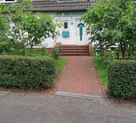 Provisionsfrei ,Mehrfamilienhaus mit Garage ,Whirlpool. Groß Garten