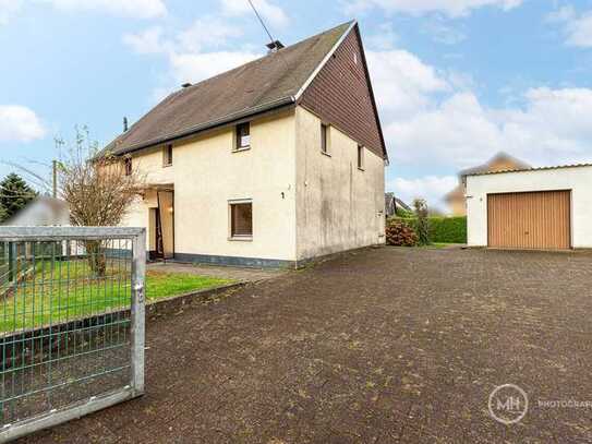 MANNELLA *Freistehendes Einfamilienhaus mit Charme* Mit Garten und Raum für Visionen.