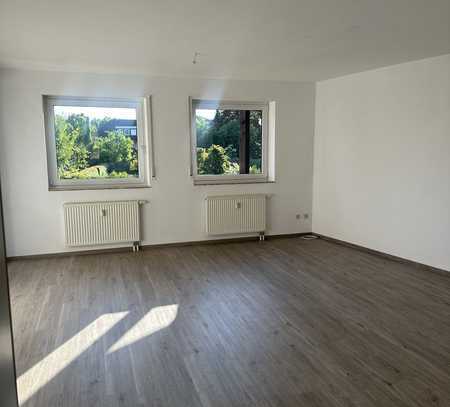 Neu renovierte 3-Zimmer-Wohnung mit Balkon in Edemissen