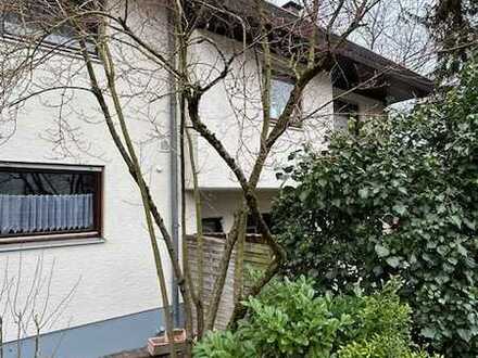 Reihenendhaus mit Garten, Terrasse und Garage