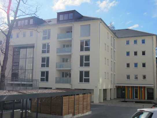 Geräumige, stilvolle 4-Raum-Maisonette-Wohnung mit gehobener Innenausstattung mit Balkon in Freiburg