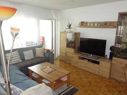 Schöne Wohnung mit zwei Zimmern sowie Balkon und EBK in Bad Honnef