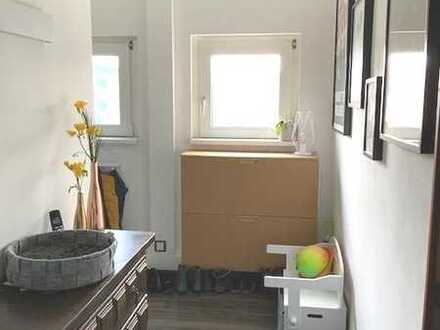 Sanierte Maisonette-Wohnung in guter Lage inkl. Balkon Garage & Stellplatz