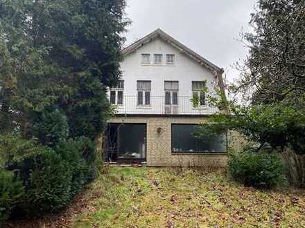 Stadtvilla in bester Lage von Rahlstedt - mit viel Potenzial