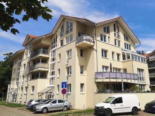 Eine hübsche 2,5-Raum-Wohnung mit Arbeitszimmer und Balkon!!