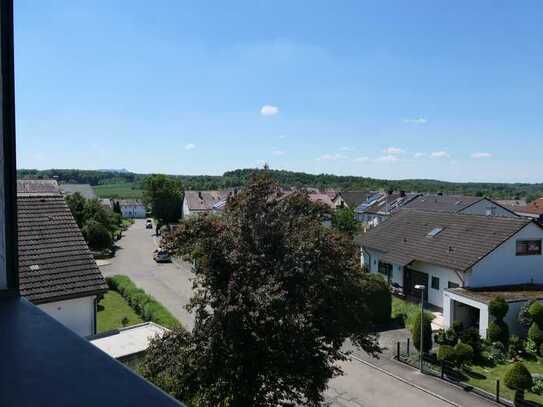 Traumhafte Dachgeschoßwohnung mit 101 qm Wohnfläche und 2 Balkone