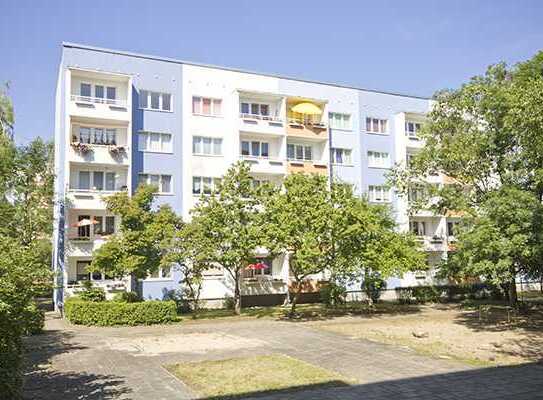 In der Herrichtung! 3- Raumwohnung mit Balkon in schöner Lage!