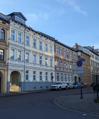 Schöne 3-Zi-WE mit Balkon, Laminat, sep. Küche und Duschbad in der nördl. Innenstadt (Steintor)
