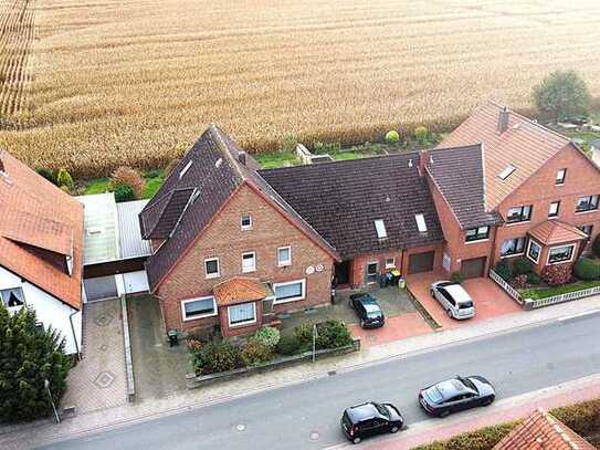 Großzügiges Wohnhaus mit Anbau und attraktiven Garten mit Fernblick