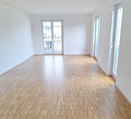 Moderne 2 Zimmer Wohnung mit Balkon und neuer EBK