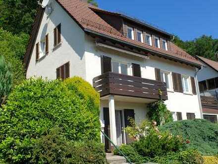 Sonnige 3-Zimmer-Wohnung mit Einbauküche und herrlichem Blick über das Nagoldtal in Bad Liebenzell