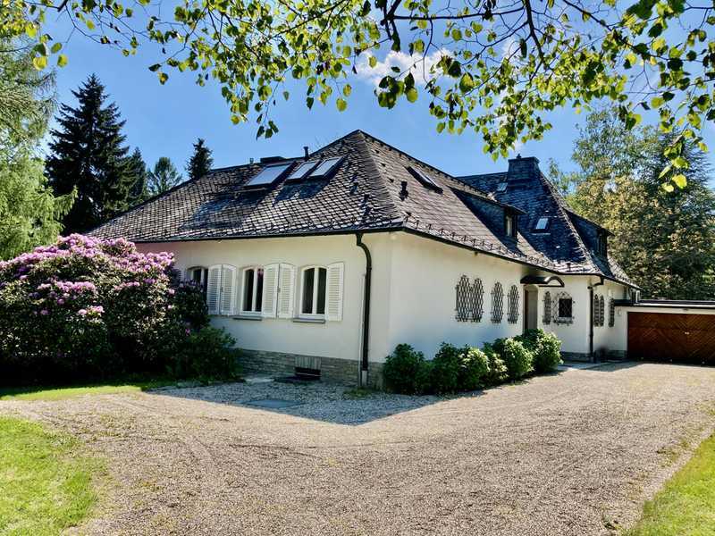                                                               MASTERPIECE in bester Lage direkt am Victoriapark:  Im Park - am Park!                                                       in Kronberg im Taunus (Hochtaunuskreis)