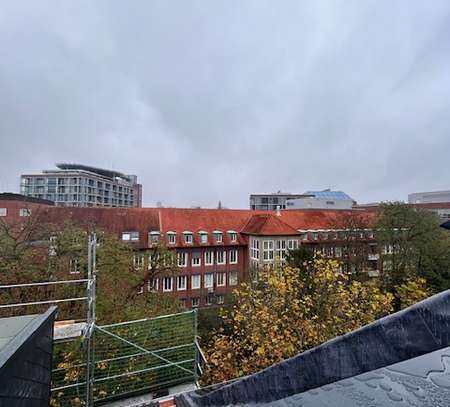 FRISCH AUSGEBAUT: TRAUMHAFTE DG-WHG. MIT DACHTERRASSE!